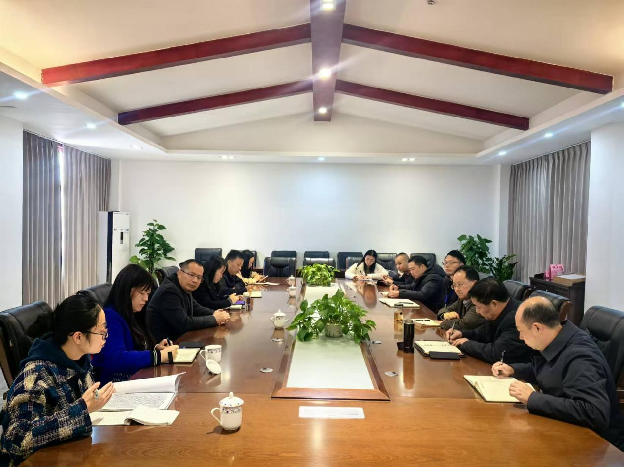 雅安市田家炳中学党委书记李春一行到省档案学校调研考察